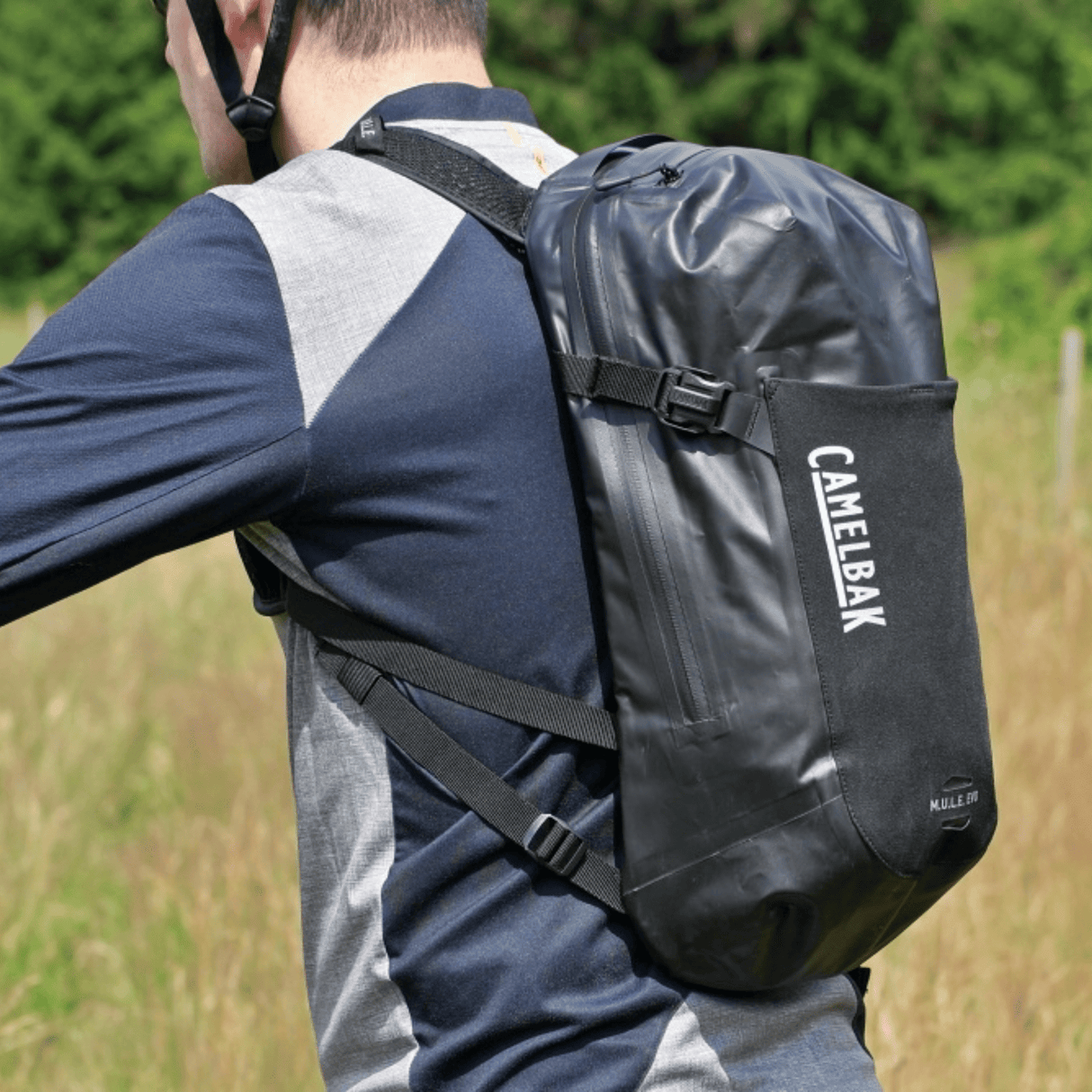 Camelbak Hydration Pack Bike Black/Silver M.U.L.E Evo 12 CB2519002000