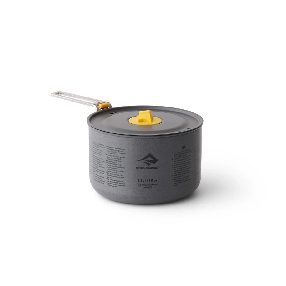 Frontier 1.3 L pot with the lid on and the Click Safe handle out, ready to cook
