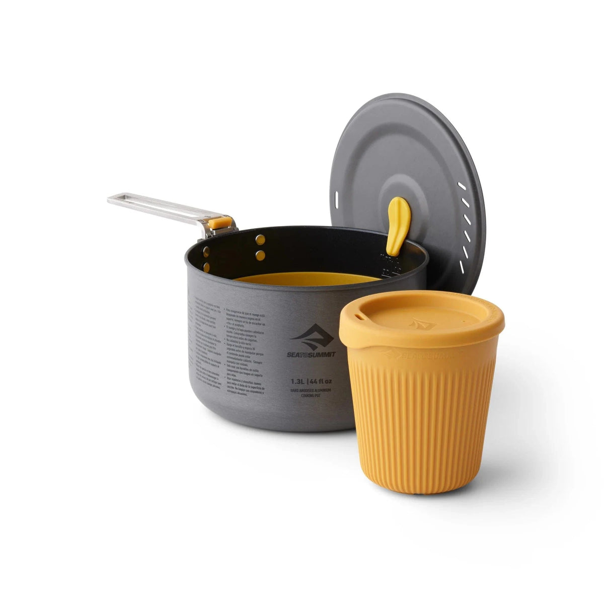 Frontier 1.3 L pot with the lid hooked on the rim, bowl nested inside and cup beside it