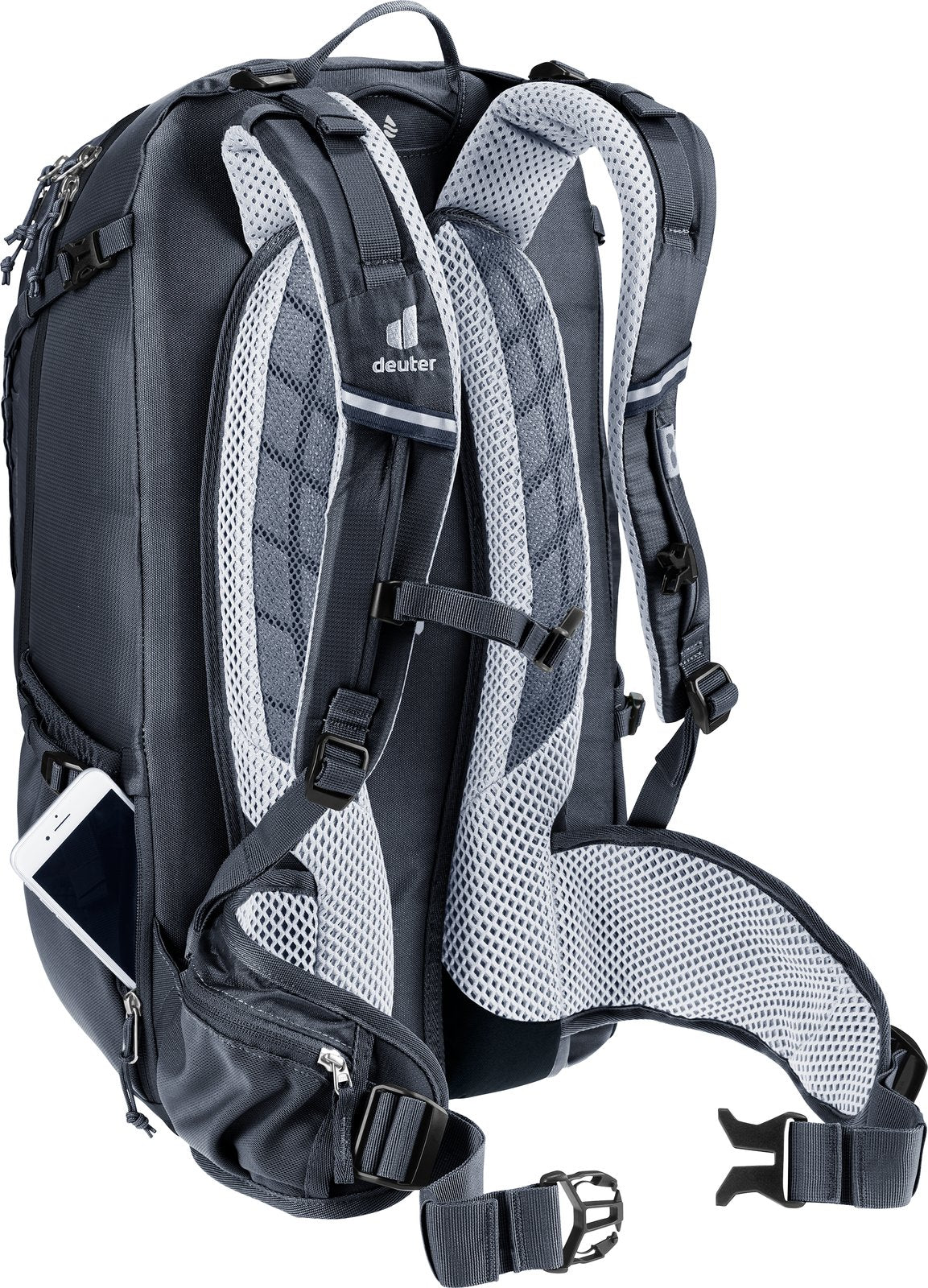 Deuter Trans Alpine 30 with a phone in the side smartphone pocket