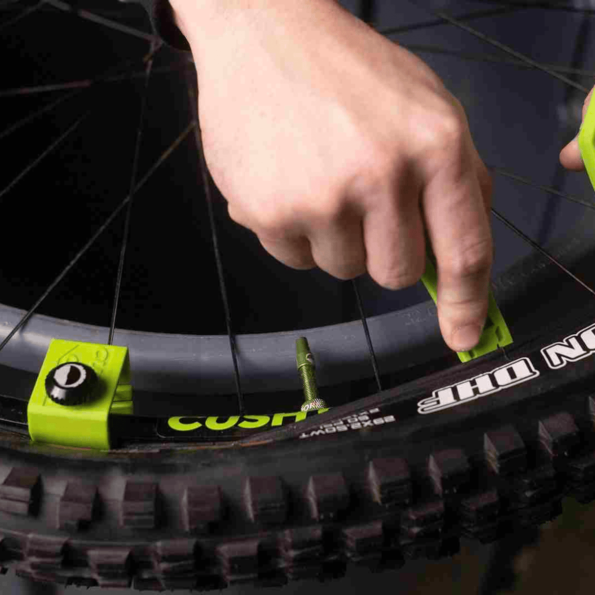 CushCore Bicycle Tyre Insert CushCore Bead Bro Tool CCBEADBRO