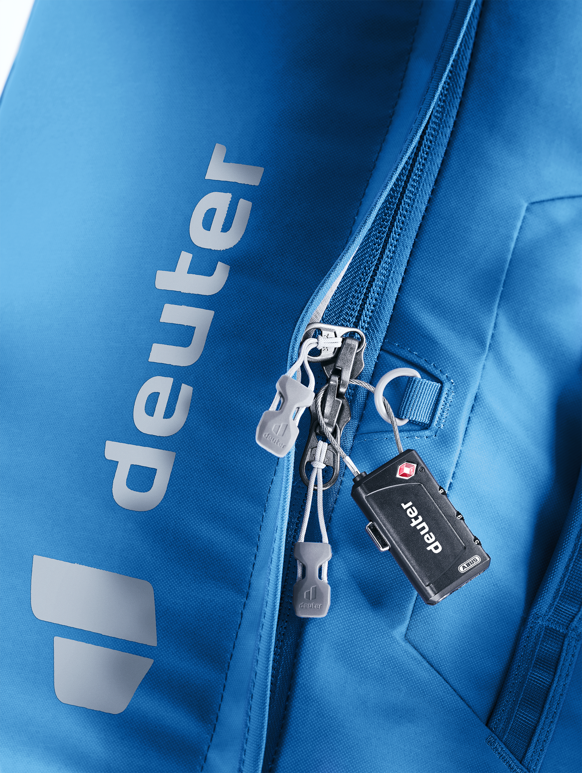 Close-up of the padlock anchor point on the Deuter Duffel Pro Movo 60 zip, padlock sold separately