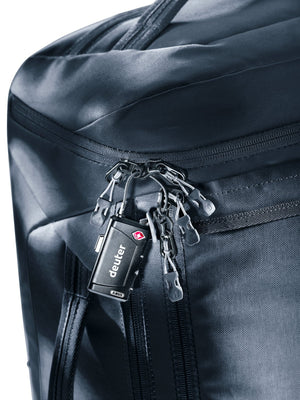 Close-up of a padlock through the zip pullers at the Duffel Pro Pack 30 padlock anchor point