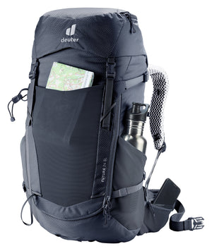 Deuter Futura 24 SL with a map in the front pocket and a bottle in the side pocket