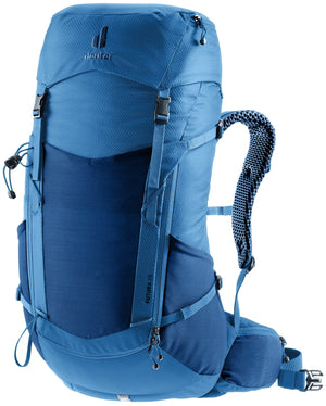 Deuter Futura 26 in Nightblue Baltic, two-tone blue hiking backpack
