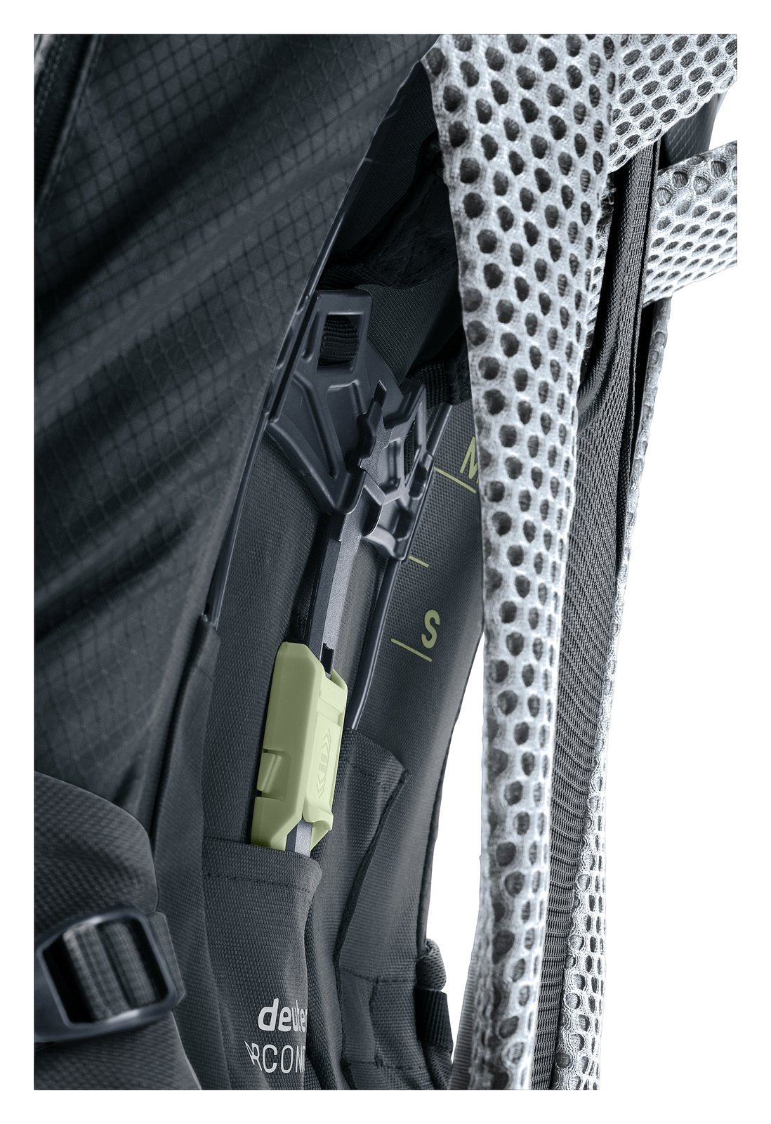 Close-up of the VariClick back length adjuster with size markings on the Futura Pro 38 SL