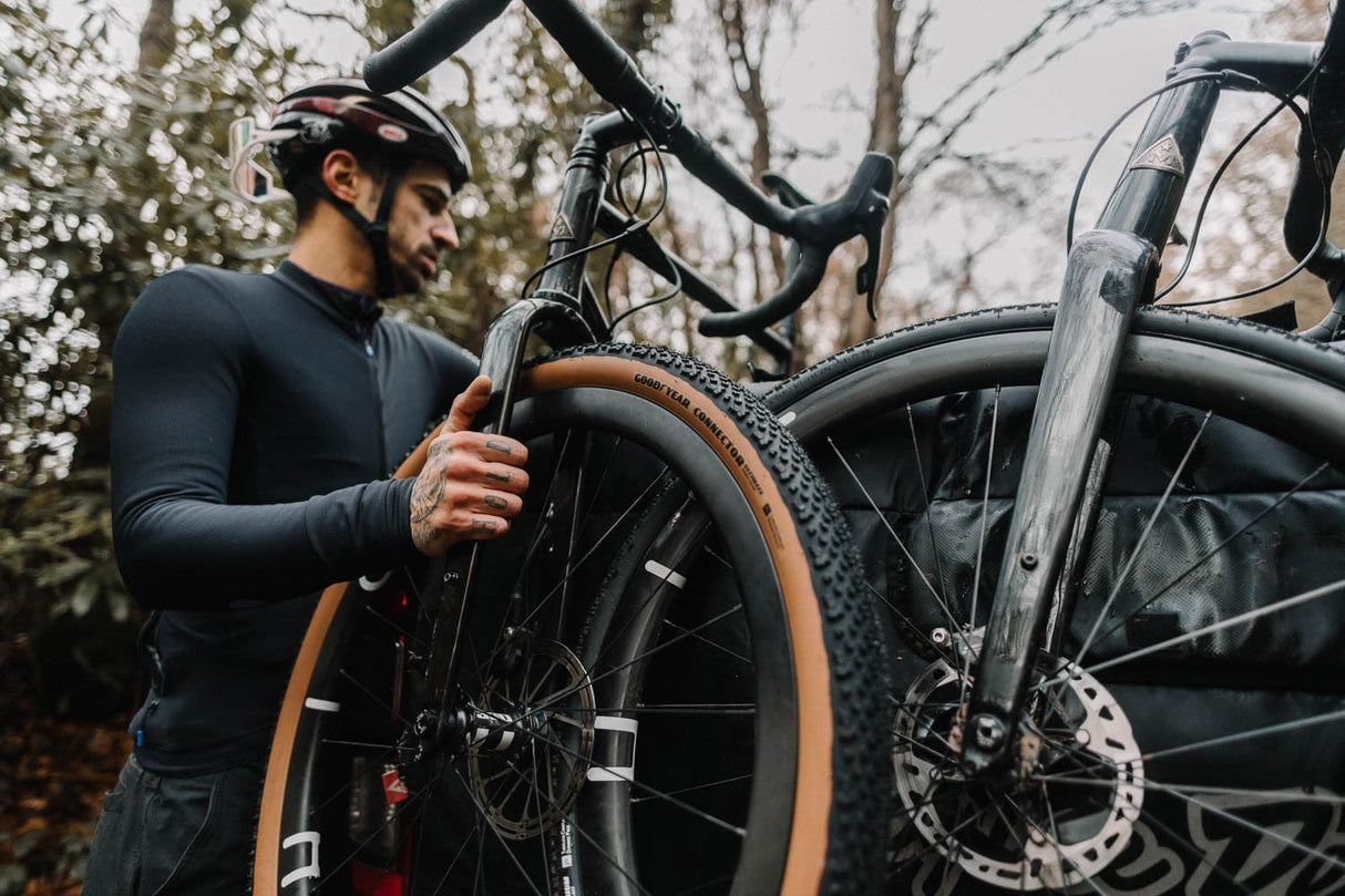 Goodyear Gravel Tyres Black / 700x40 Connector Ultimate Tubeless Complete GY00940622V003