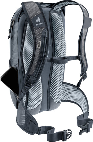 Deuter Race 8 with a smartphone in the side phone pocket