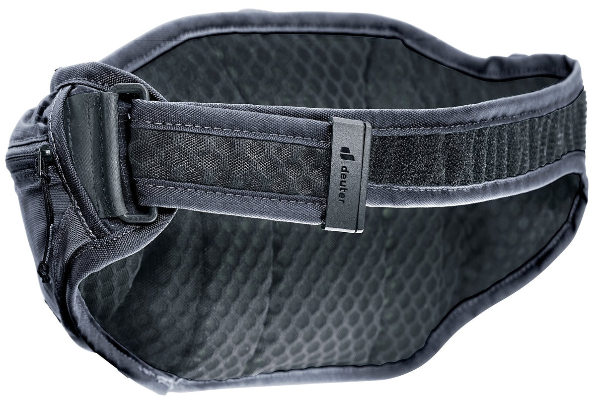 Deuter Shortrail III belt and buckle seen from the inside