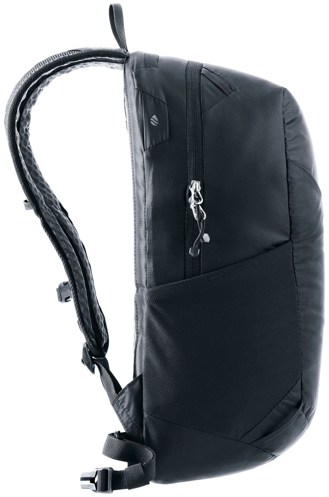 Side profile of the slim Deuter Speed Lite 17 with the zip-around opening