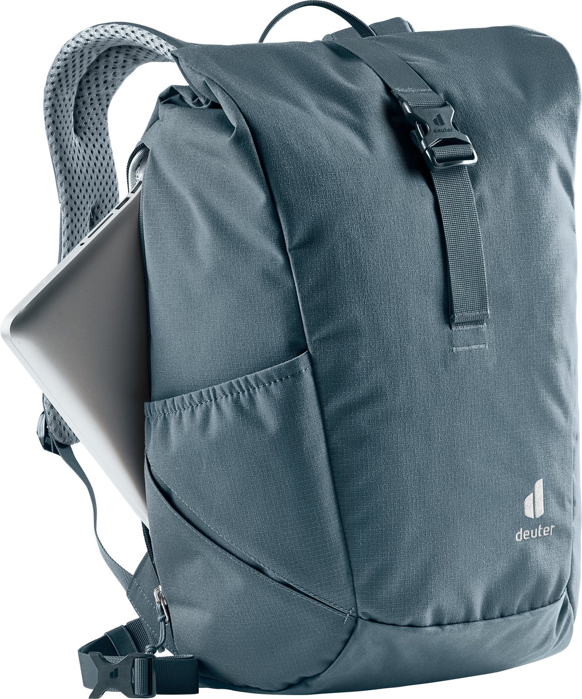 Laptop sliding out of the side-zip laptop compartment of the Deuter Stepout 22
