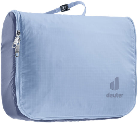 Deuter Wash Center Lite II in Polar Bluejay, pale lilac blue, closed